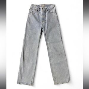 Abercrombie & Fitch ‘90s relaxed High Rise Jeans